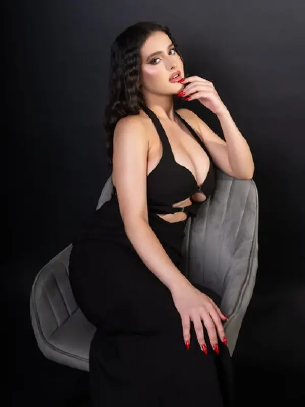 Anita Female companion in Dehradun